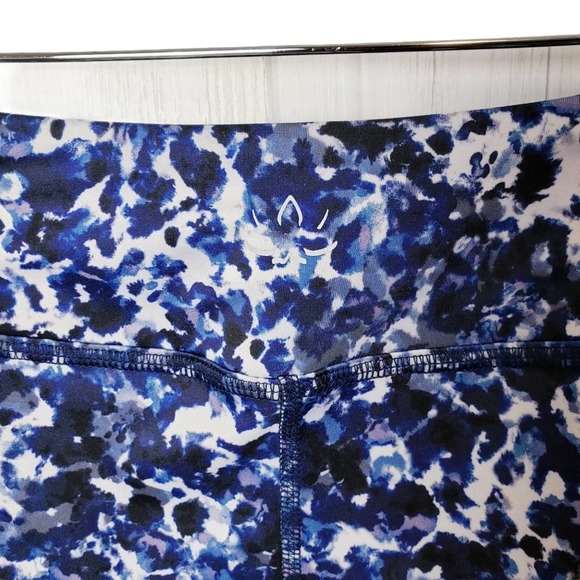 Beyond Yoga Small Watercolors Multi Crop Leggings Workout Mid Rise Made In USA - Picture 5 of 6